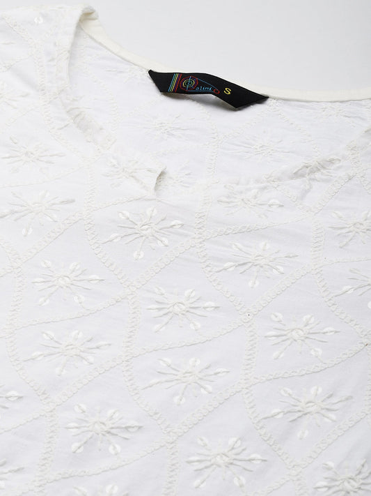 Kalini Floral Embroidered Chikankari Cotton Kurta | Swadesiicart