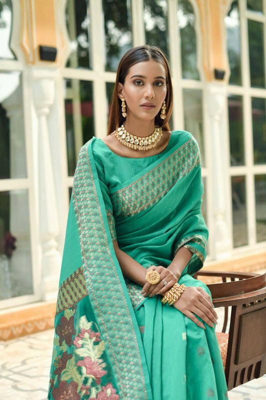 Vishnu Weaves Women's Sea Green Cotton Silk Zari Woven Butta Work Saree with Blouse - Swadesiicart