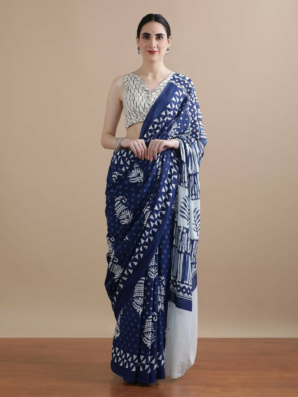 Exclusive Collection Blue Beautiful Mulmul Cotton Saree - Swadesiicart