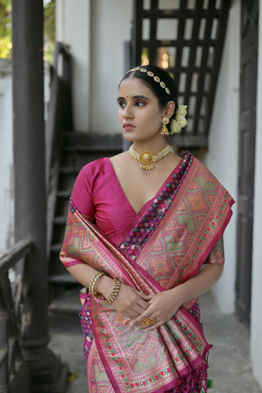 Vishnu Weaves Women's Wine Paithani Silk Saree with Blouse - Swadesiicart