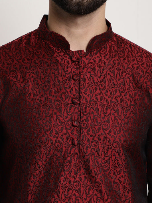 Sojanya Men Maroon Printed Straight Kurta | Swadesiicart