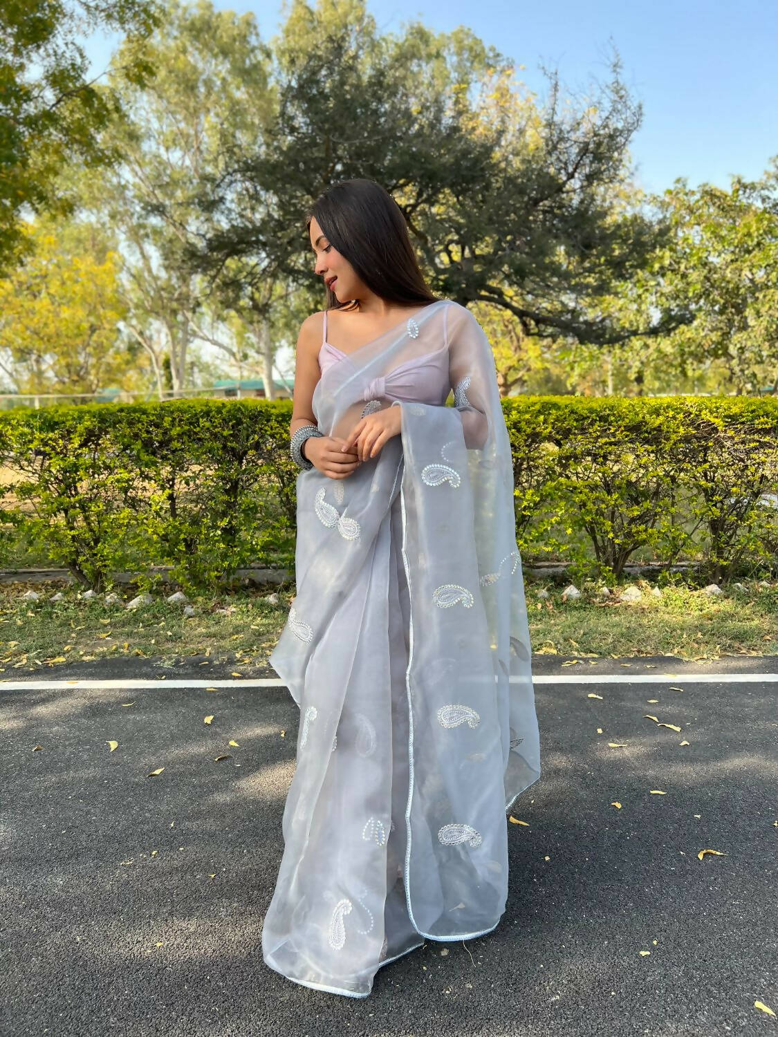 Vamsee Grey Organza Saree - Swadesiicart