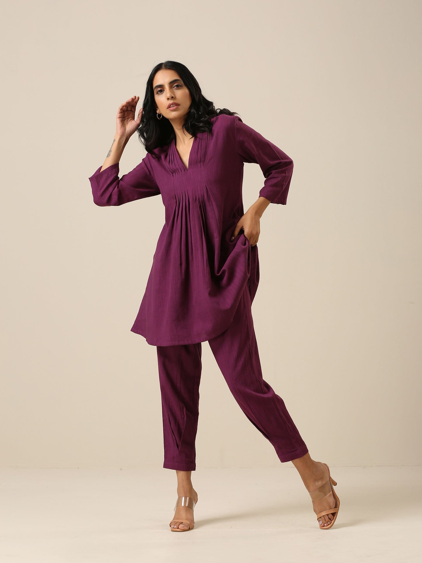 trueBrowns Plum Purple Slub Texture Pleated Co-Ord Set - Swadesiicart