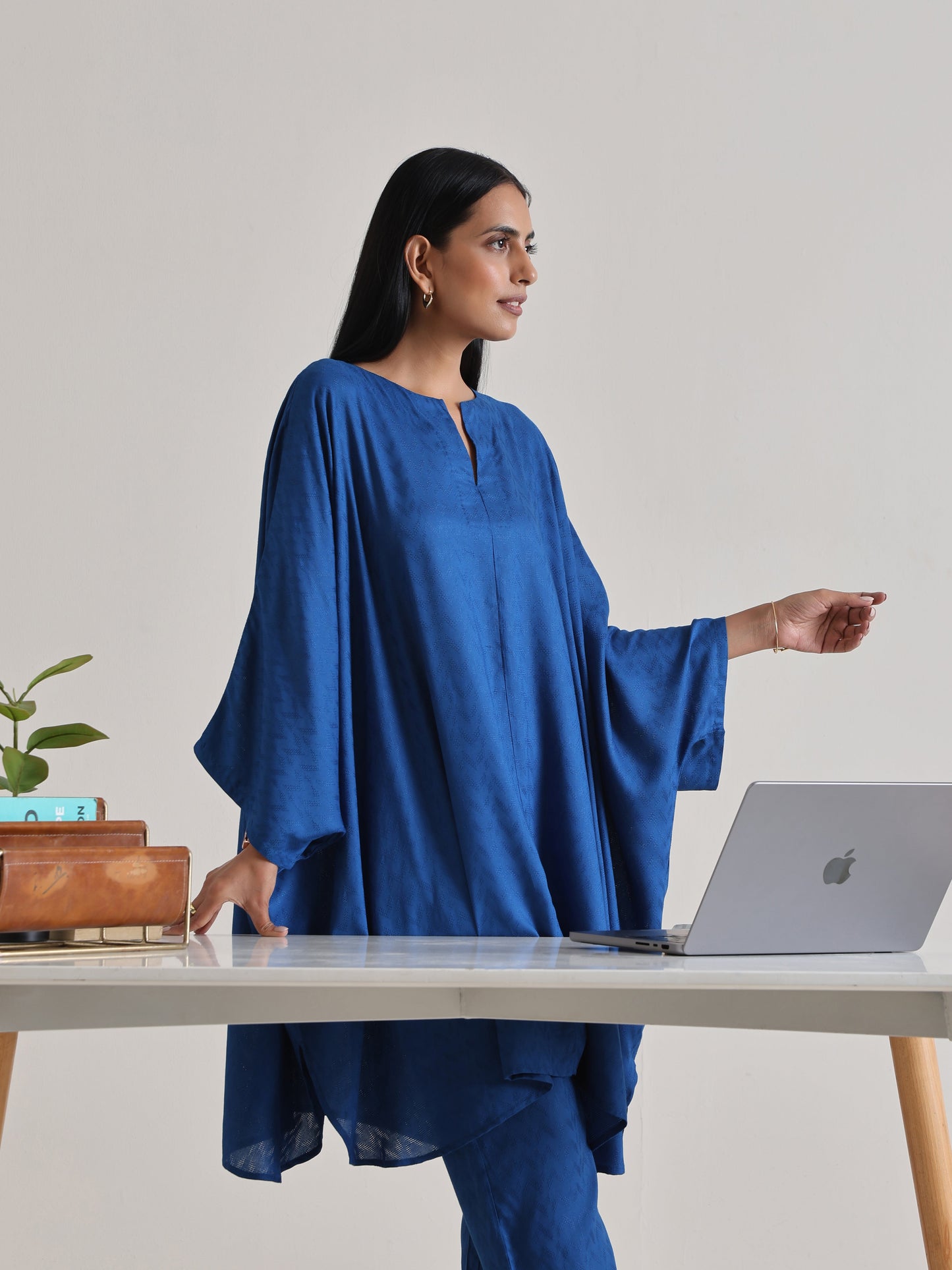 trueBrowns Ink Blue Oversized Round Co-Ord Set - Swadesiicart