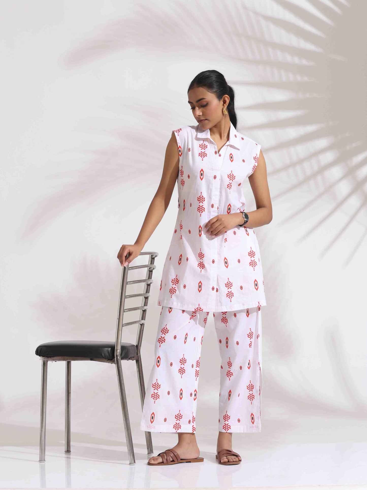 trueBrowns White Cotton Print Tie-up Top & Pants Co-ord Set - Swadesiicart