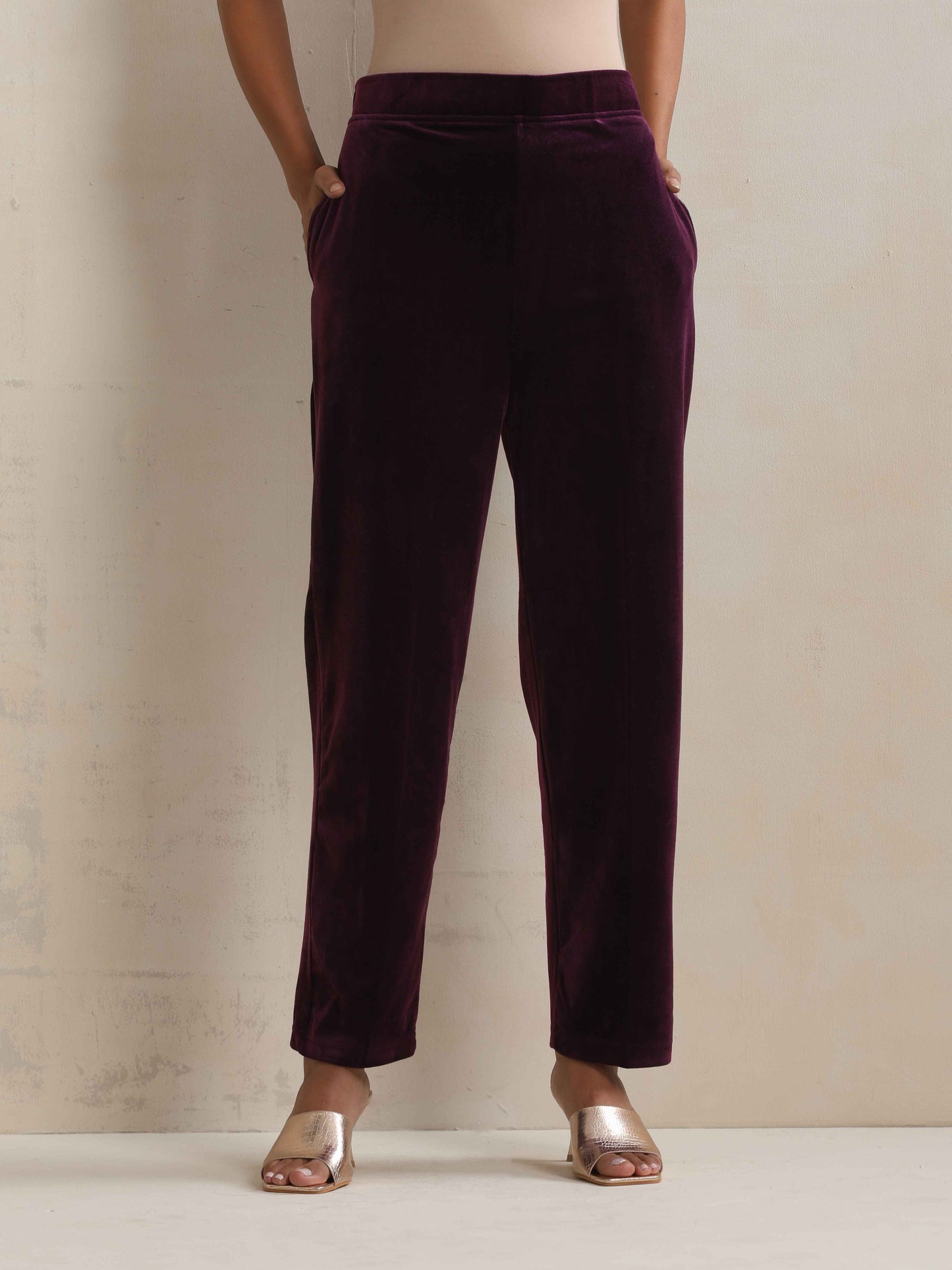 trueBrowns Purple Velvet Floral Embroidered Kurta Pant Dupatta Set | Swadesiicart