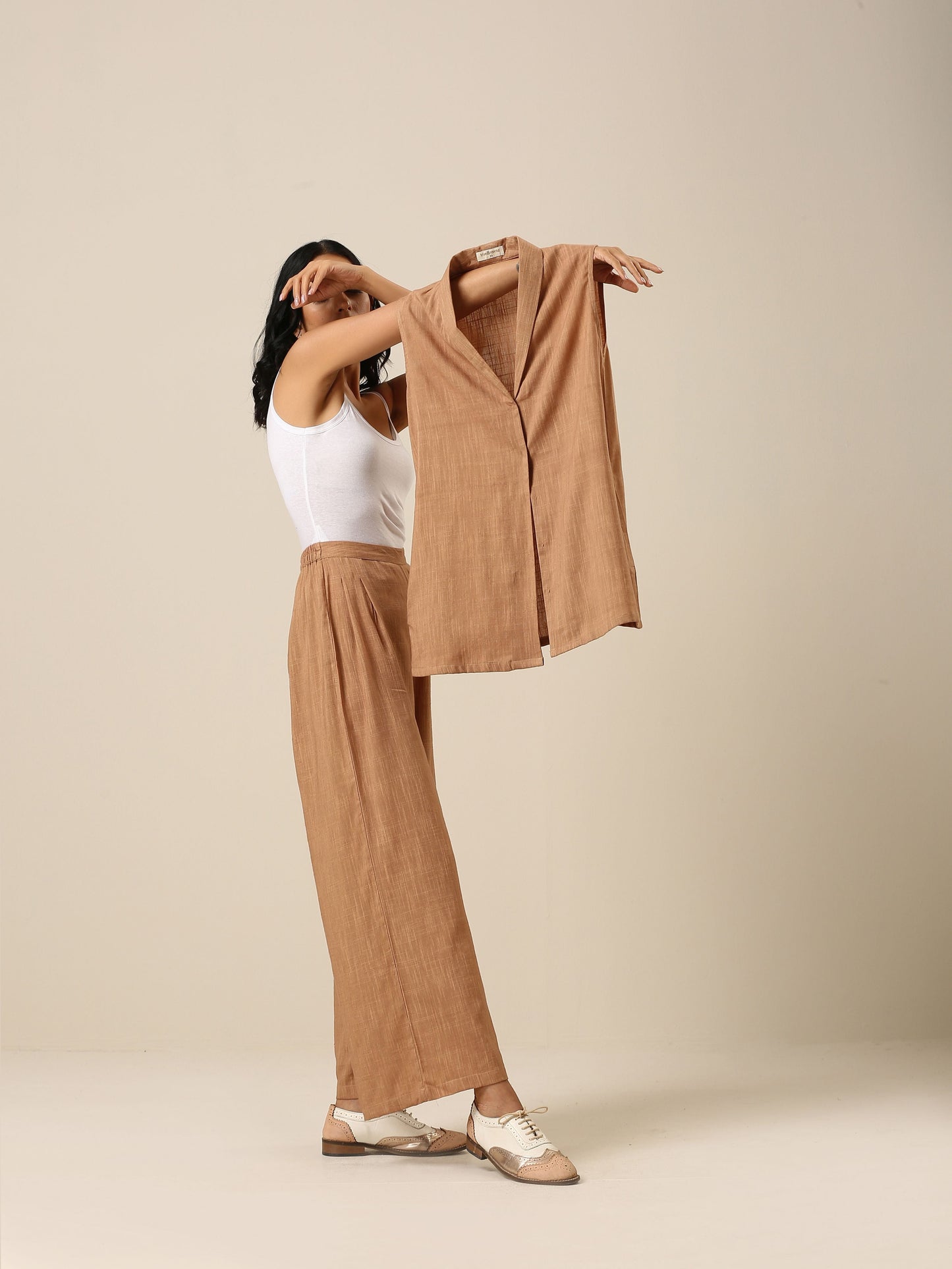 trueBrowns Beige Slub Texture Sleevesless Jacket Pant Set | Swadesiicart