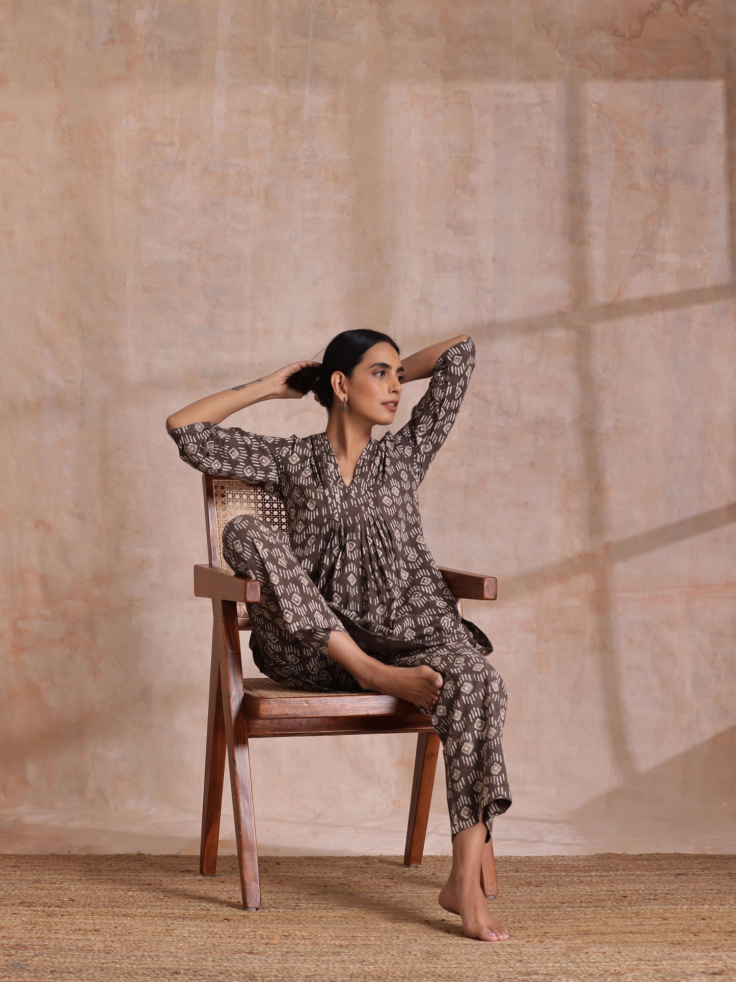 trueBrowns Clay Dabu Geometric Print Cotton Pleated Co-Ord Set - Swadesiicart
