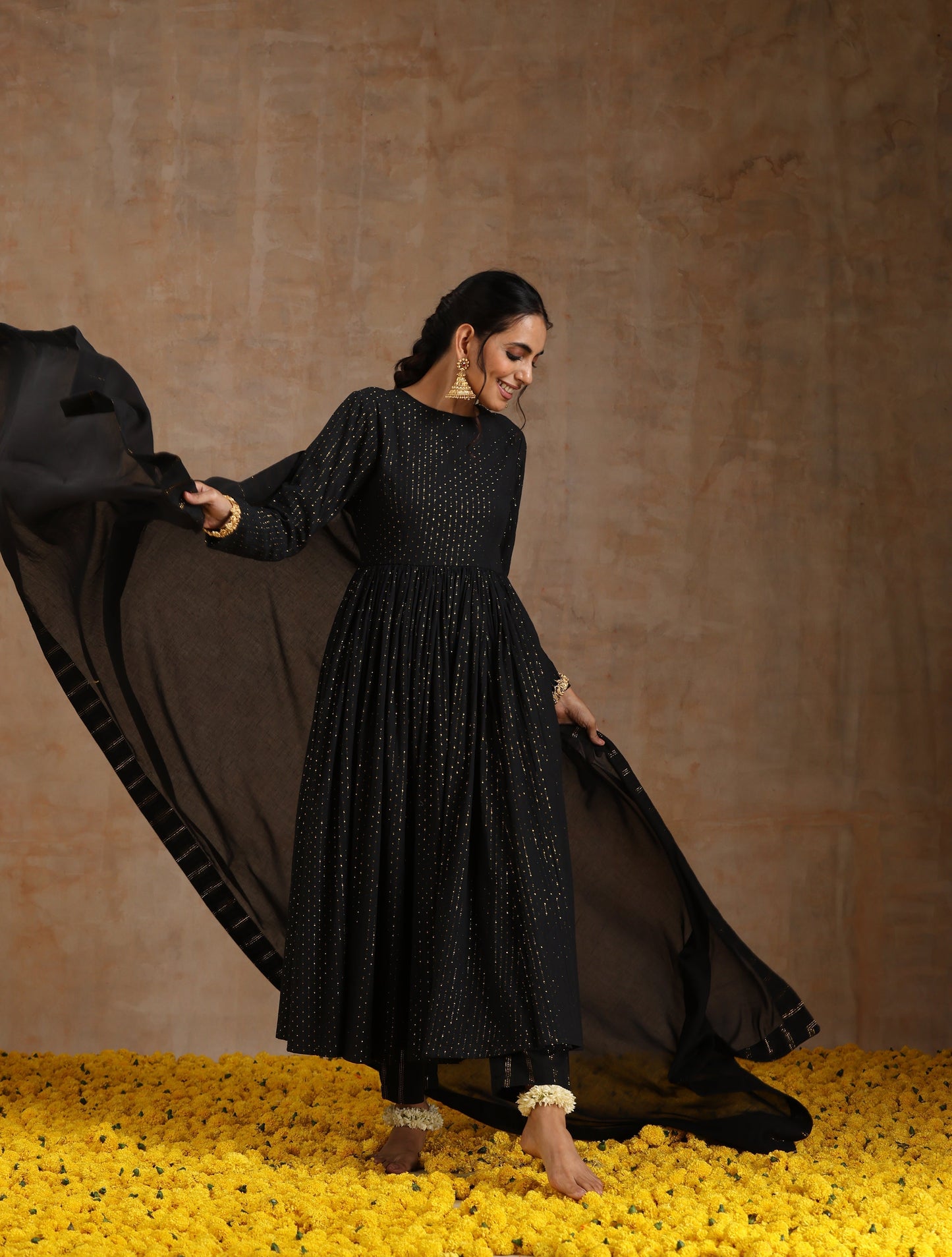 trueBrowns Black Gold Cotton Anarkali Set | Swadesiicart