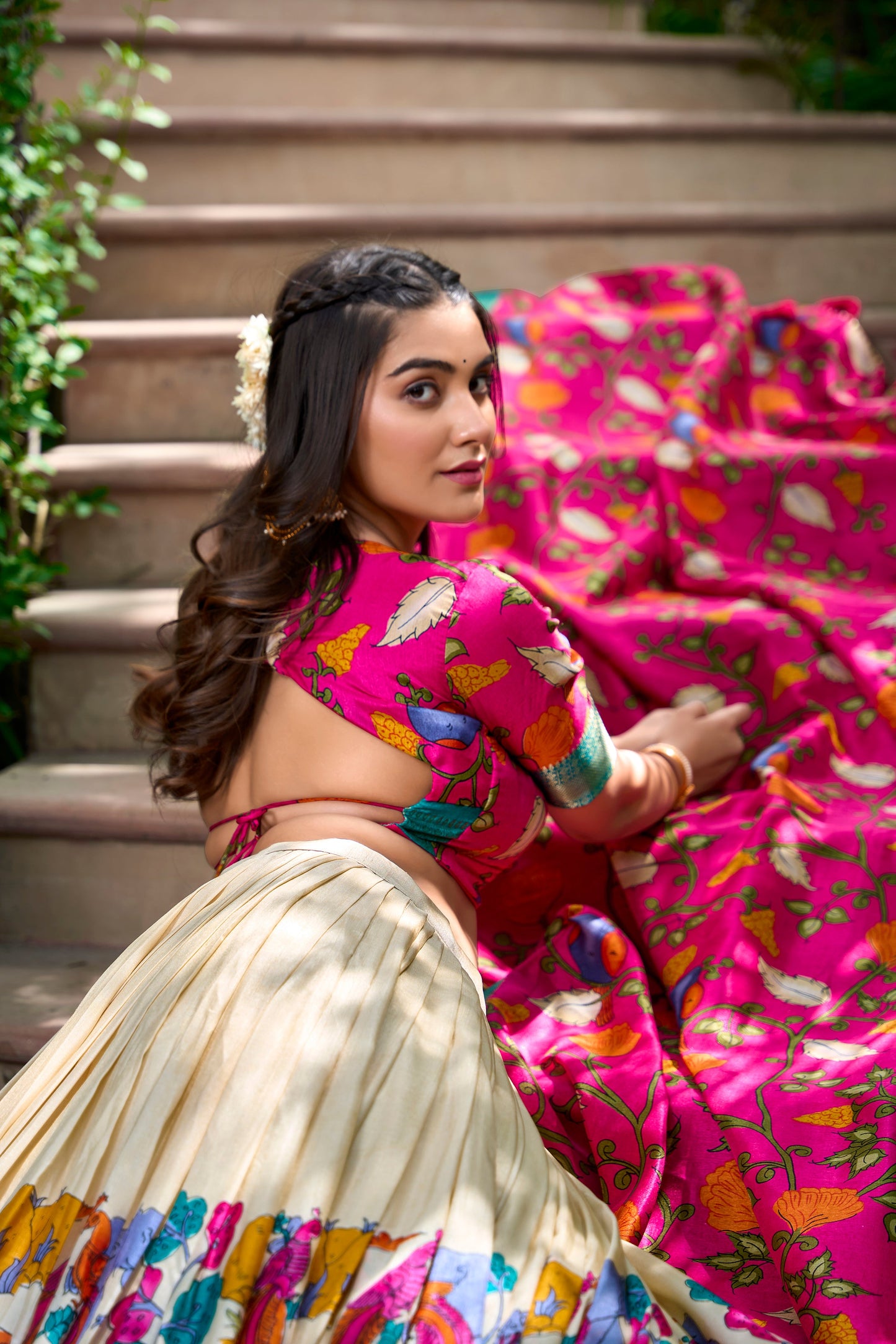 Lorenvalley Cream Dola Silk Kalamkari Print With Zari Weaving Border Lehenga Choli | Swadesiicart
