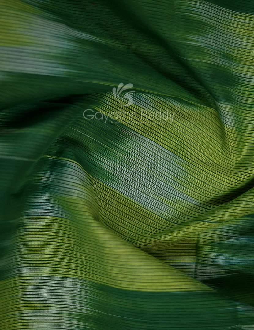 Dual Shades of Parrot Green And Mango Green Mangalagiri Ikkat Cotton Saree By Gayathri Reddy Designer Studio | Swadesiicart