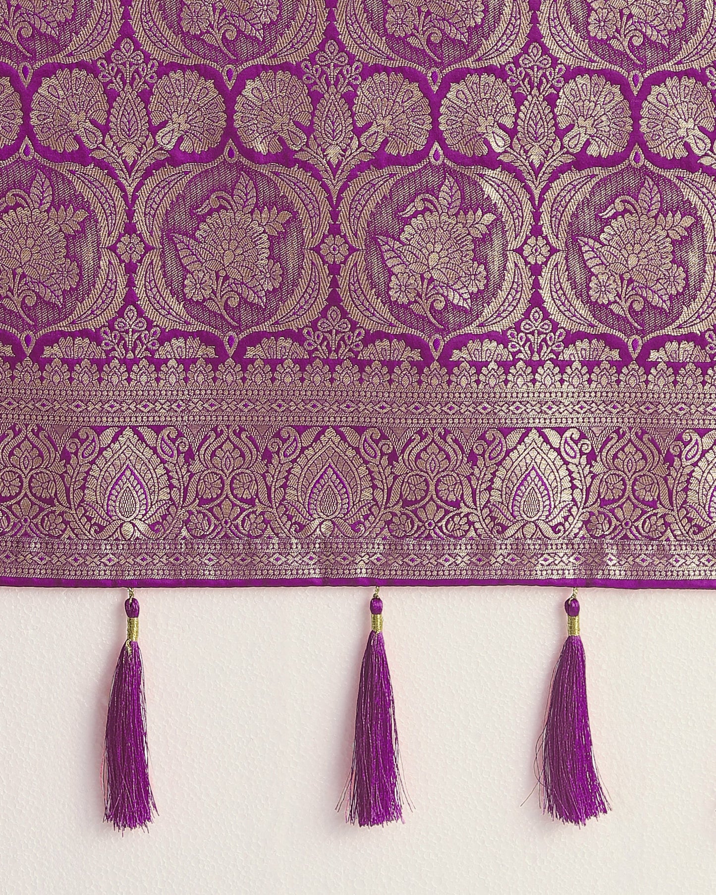 Monjolika Fashion Effervescent Purple Soft Banarasi Satin Silk Saree With Elision Blouse Piece | Swadesiicart