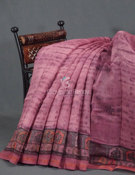 Mauve Pink Colour Geometric Print Semi Chanderi Saree By Gayathri Reddy Designer Studio | Swadesiicart