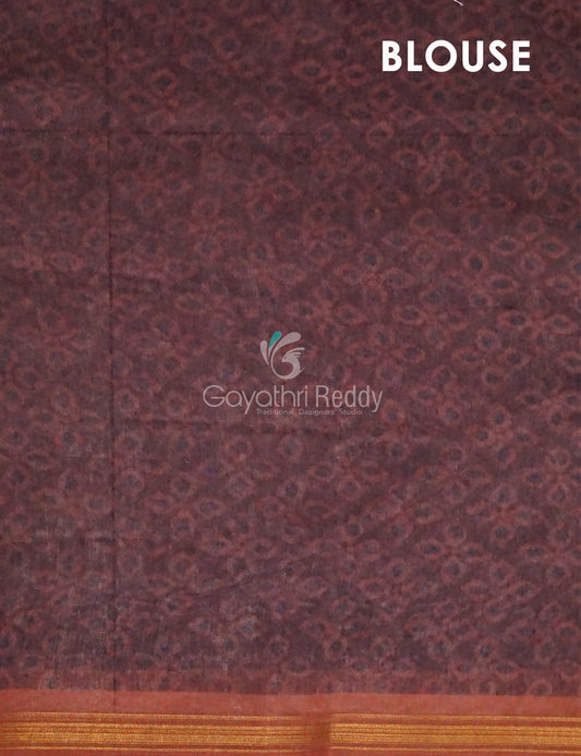Light Coffee Brown Coloured Discharge Print Semi Chanderi Saree By Gayathri Reddy Designer Studio | Swadesiicart