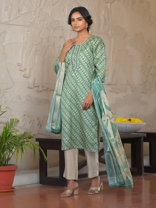 Vaasva Women's Dark Green Green Silk Digital Printed Suit Set | Swadesiicart