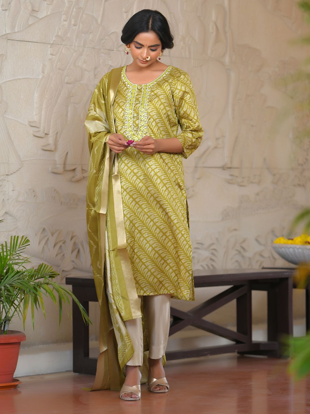Vaasva Women's Parrot Green Silk Digital Printed Suit Set | Swadesiicart