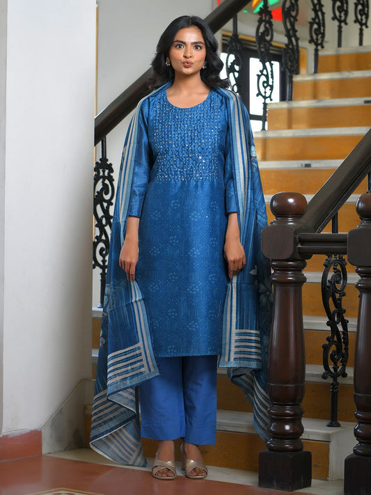 Vaasva Women's Indigo Muslin Digital Printed Suit Set | Swadesiicart