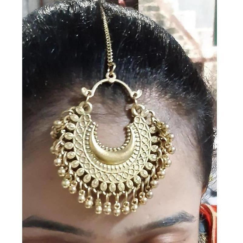 MS Fashion India Half Moon Gold-Polished Simple Design Maang Tikka | Swadesiicart