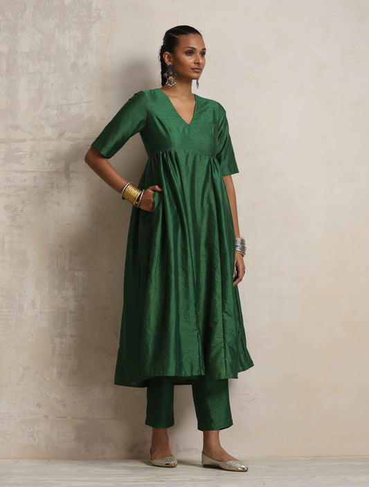 trueBrowns Dark Green Silk Arkali Flared Kurta Set | Swadesiicart