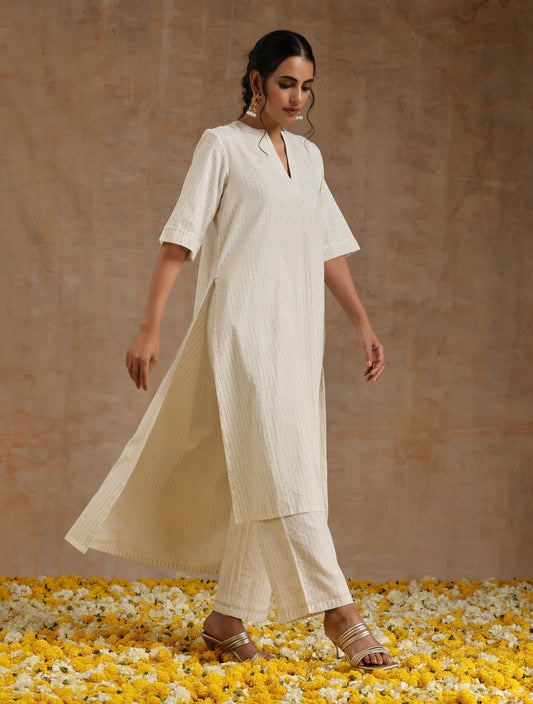 trueBrowns Ivory Gold Cotton Relaxed High-Low Kurta Set | Swadesiicart