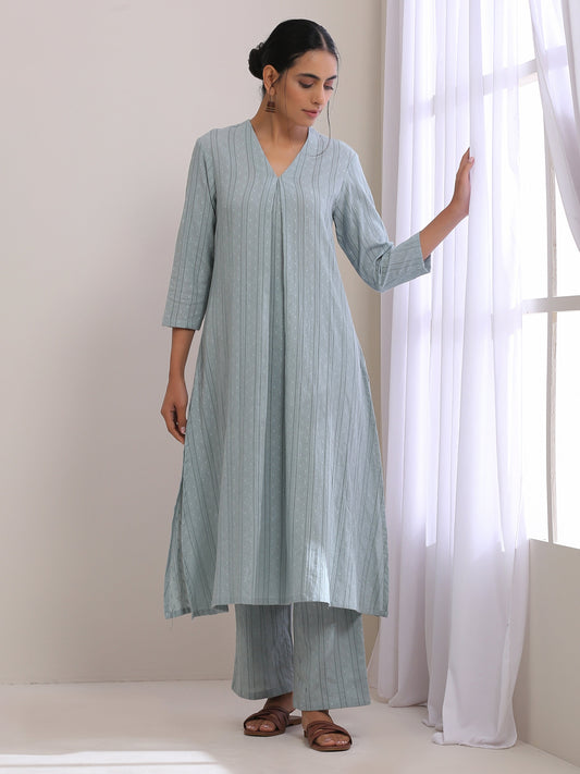 trueBrowns Eggshell Blue Dobby Neck Pleat Kurta Pant Set | Swadesiicart