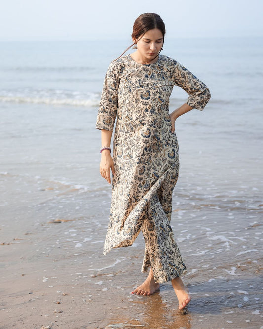 NOZ2TOZ Women's Stylish Rayon Knee Length Floral Printed Kurti - Swadesiicart