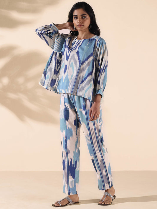 trueBrowns Blue Cotton Ikat Short Co-ord Set - Swadesiicart
