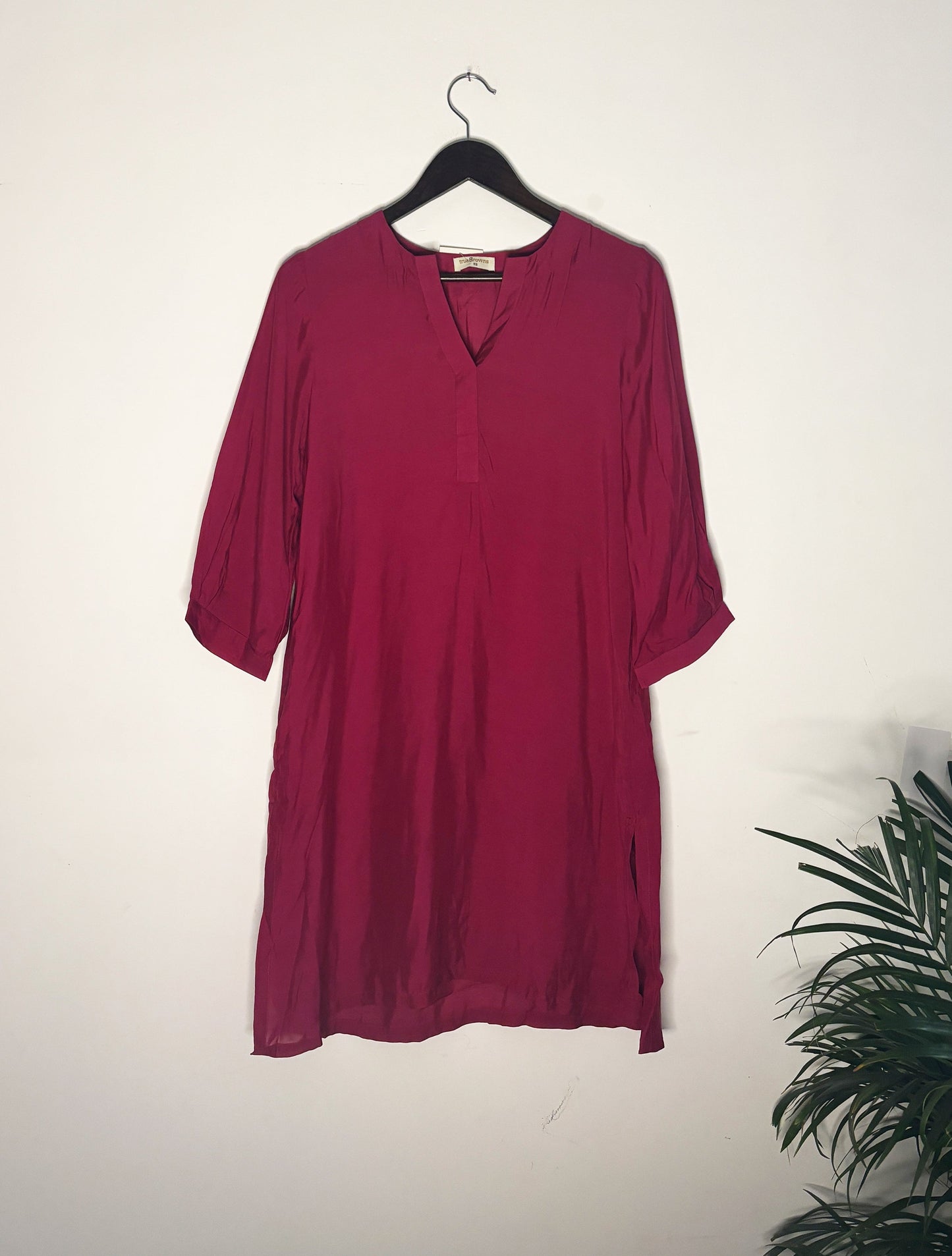 trueBrowns Magenta Pink Muslin Top | Swadesiicart
