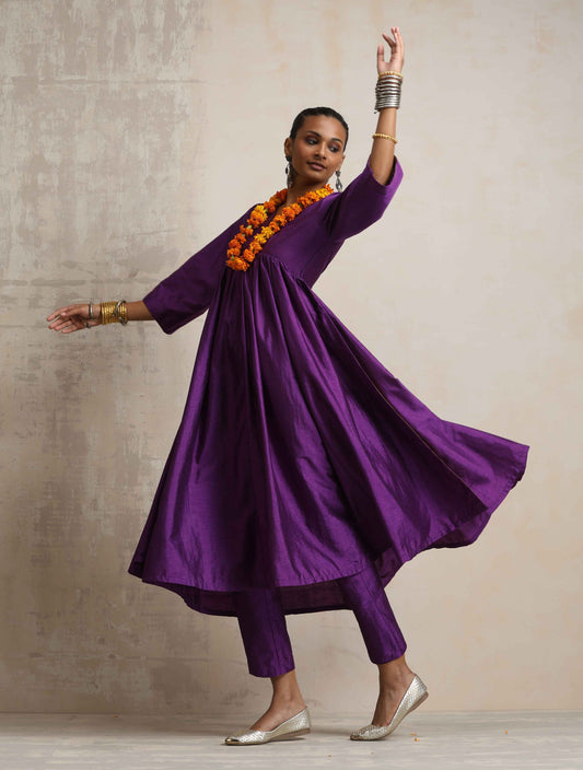 trueBrowns Purple Silk Anarkali Flared Kurta Set | Swadesiicart