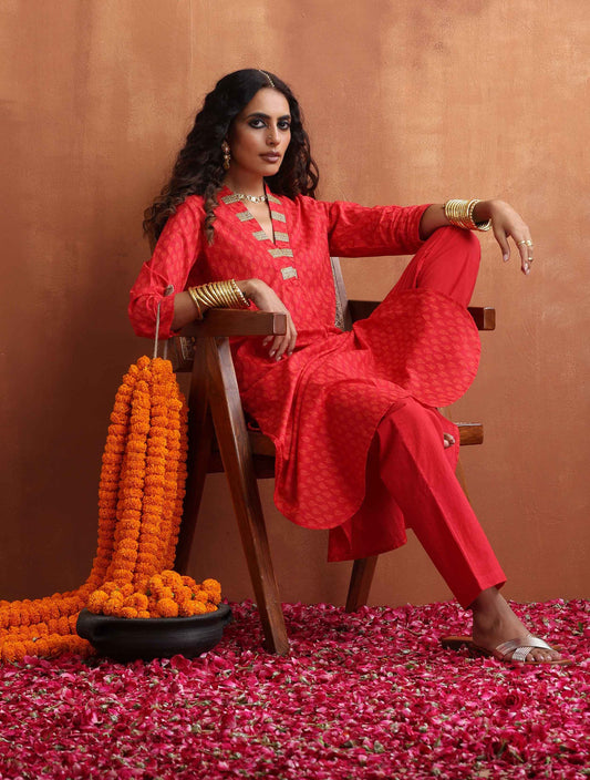trueBrowns Red Print A-line Kurta Set | Swadesiicart