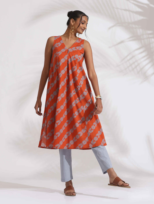 trueBrowns Orange Cotton Print Sleeveless Kurta Set | Swadesiicart