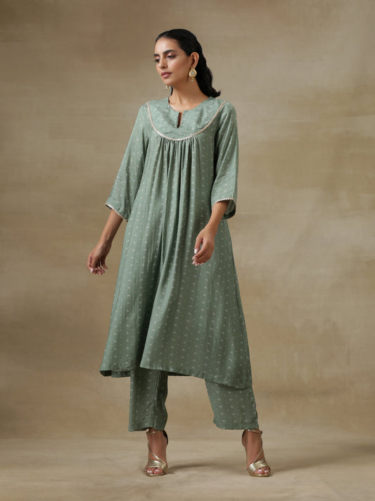 trueBrowns Light Green Bandhani Printed Silk Yoke Kurta Pant Set | Swadesiicart