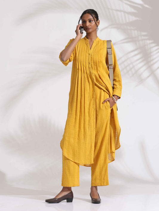 trueBrowns Yellow Cotton Pleated Shirt Kurta Set | Swadesiicart