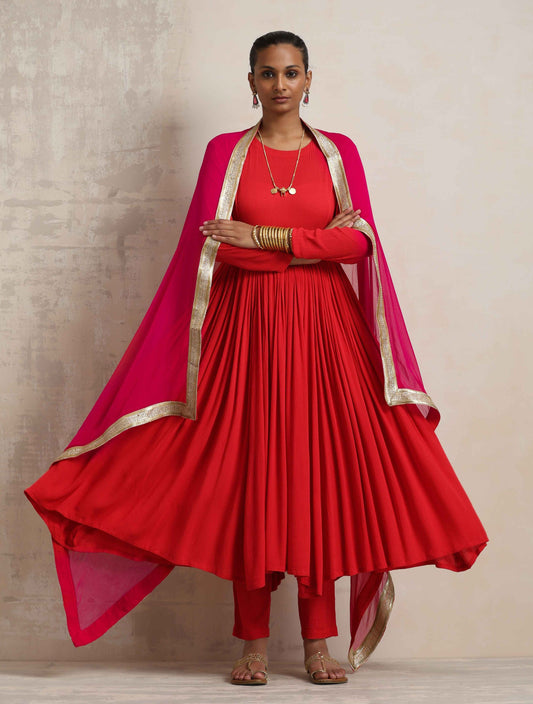 trueBrowns Red Crinkle Anarkali Kurta Pant Dupatta Set | Swadesiicart