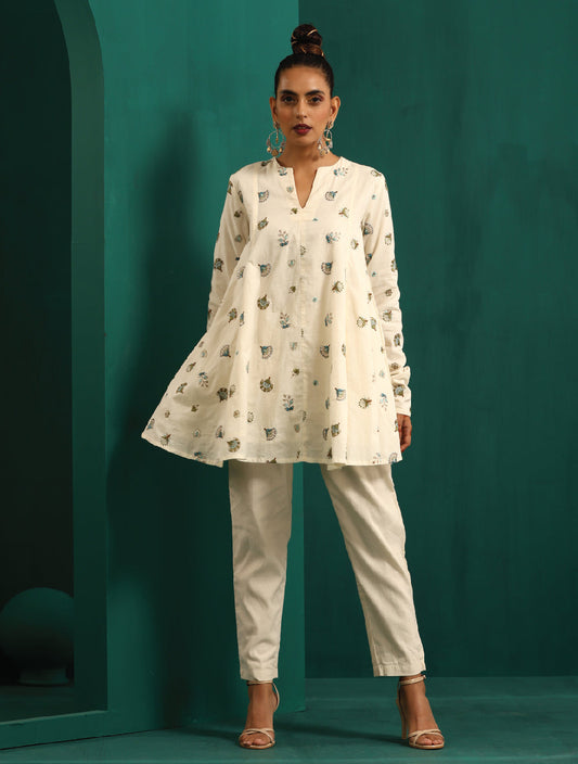 trueBrowns Ivory Blue Floral Cotton Flared Co-ord Set - Swadesiicart