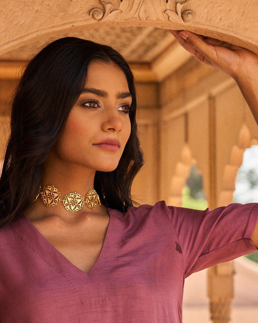 trueBrowns Gold-Polished Leaf Choker | Swadesiicart