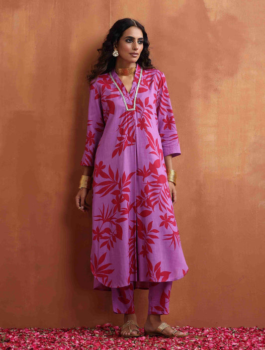 trueBrowns Purple Print Straight Kurta Set | Swadesiicart
