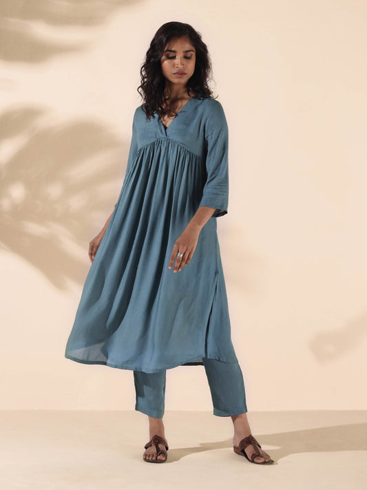 trueBrowns Turquoise Viscose Dobby Flared Kurta Pant Set | Swadesiicart