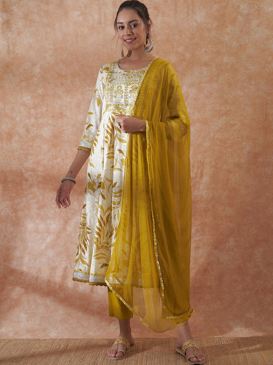 InWeave Women's White Mustard Lurex Leaf Print Patch Gota Kurta Set W Mustard Dupatta - Swadesiicart