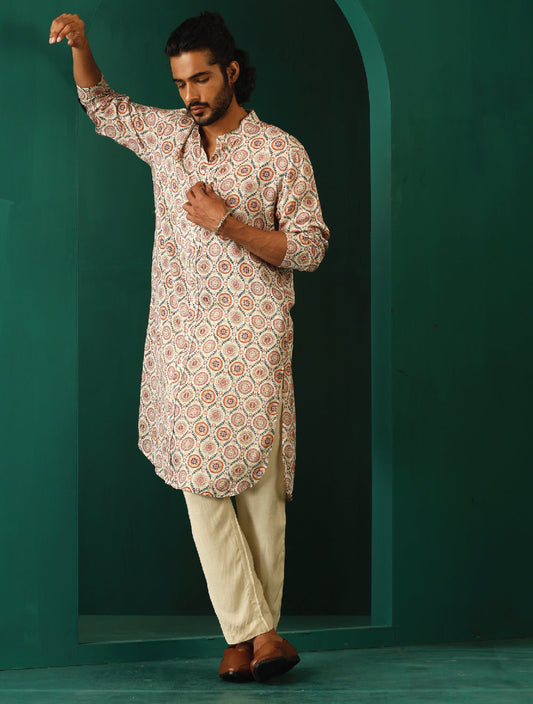 trueBrowns Men's Off White Circle Floral Muslin Silk Printed Long Kurta | Swadesiicart