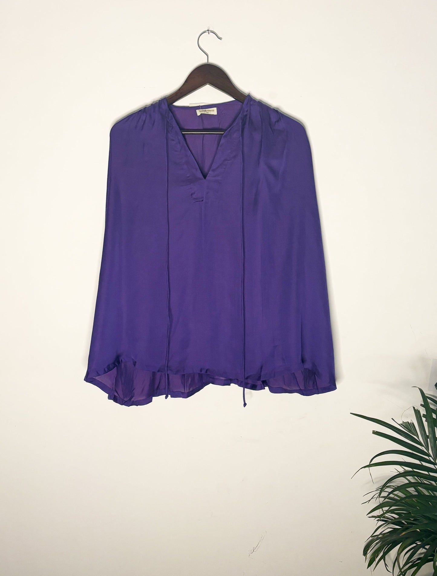 trueBrowns Blue Silk Top | Swadesiicart
