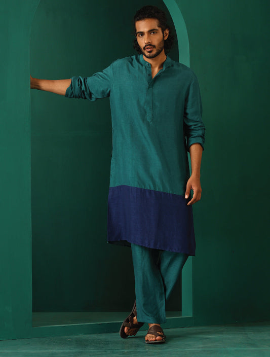 trueBrowns Men's Blue Color Block Silk Long Kurta | Swadesiicart