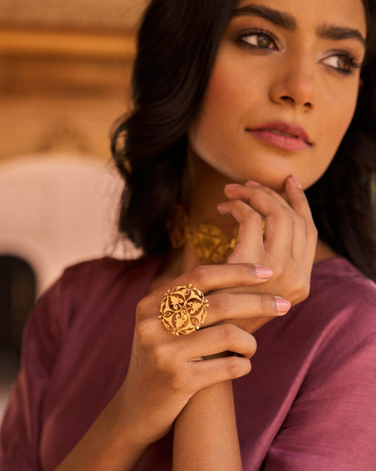 trueBrowns Gold-Polished Circle Ring | Swadesiicart