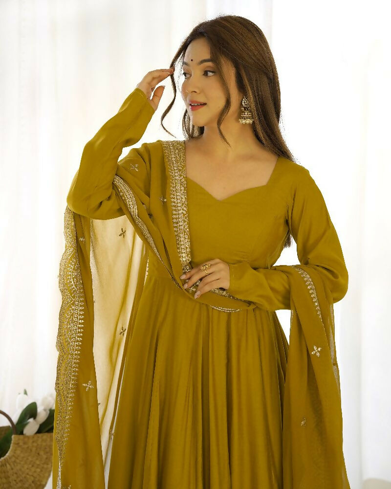 Joban Fashion Mehndi Kurta Set Chanderi Sequence Embroidery Work - Swadesiicart