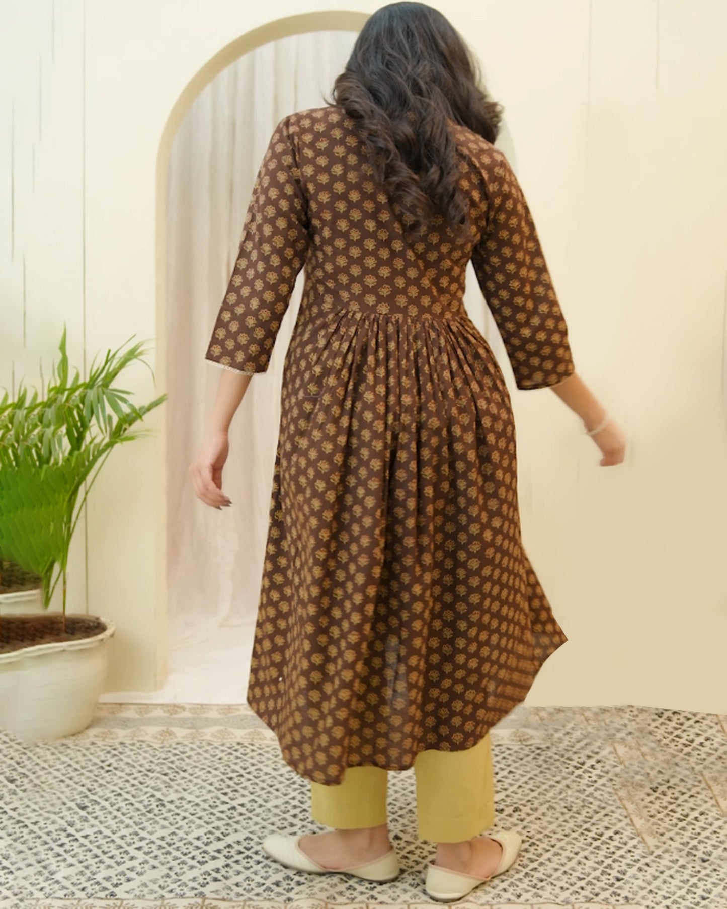 Vaasva Brown Boonta Cotton Printed Gathered Kurti - Swadesiicart