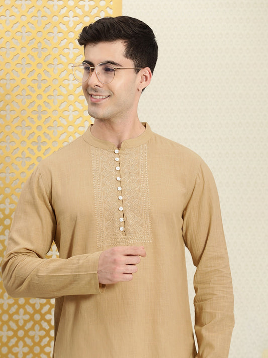 House of Pataudi Men Pure Cotton Solid Chikankari Jashn Short Kurta | Swadesiicart