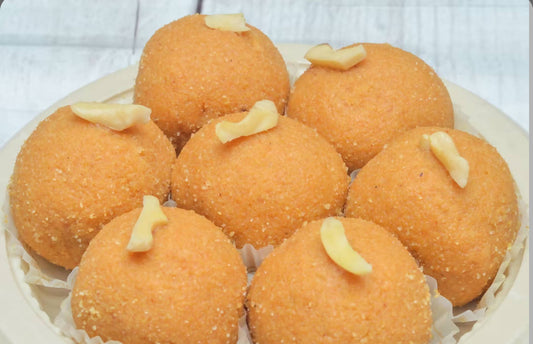 Mohana Sweets N Confectioners Pure Desi Ghee Besan Ladoo | Swadesiicart