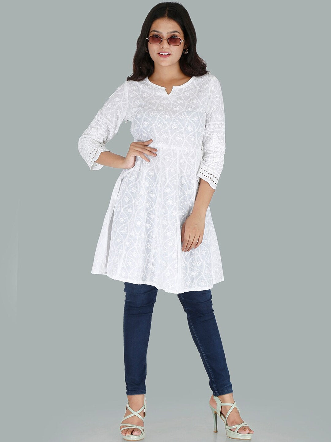 Kalini Women White Cotton Embroidered Chikankari Kurta | Swadesiicart