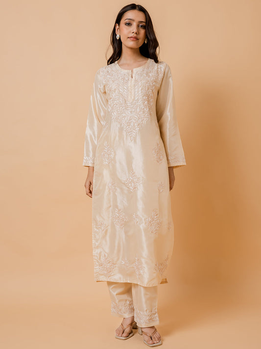 HOUSE OF KARI Floral Embroidered Silk Chikankari Kurta | Swadesiicart