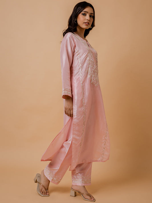 HOUSE OF KARI Floral Embroidered Silk Chikankari Kurta | Swadesiicart